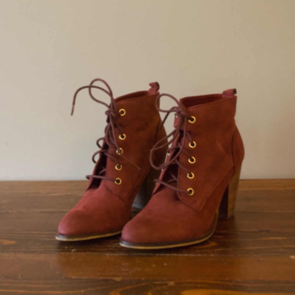 STEVEN MADDEN ANKLE BOOTS